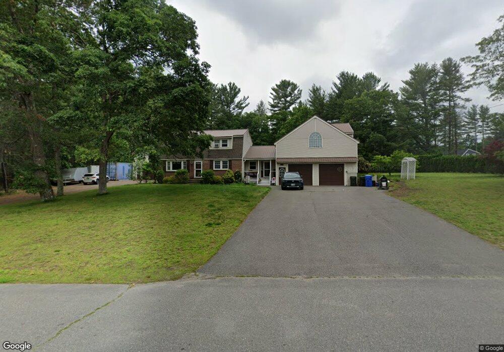 14 Alan Cir, Londonderry, NH 03053 - photo 1