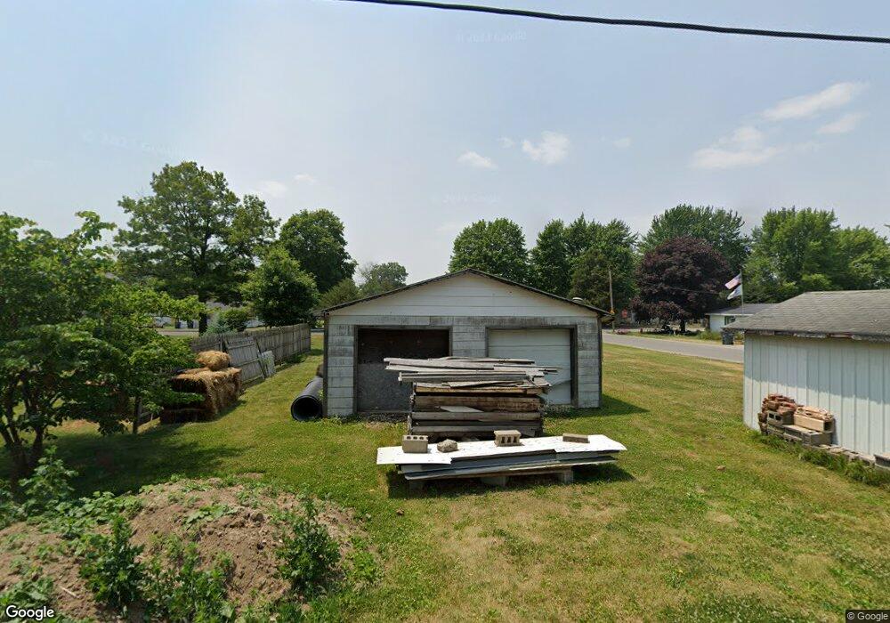 839 Maple St, Tipton, IN 46072 - photo 1