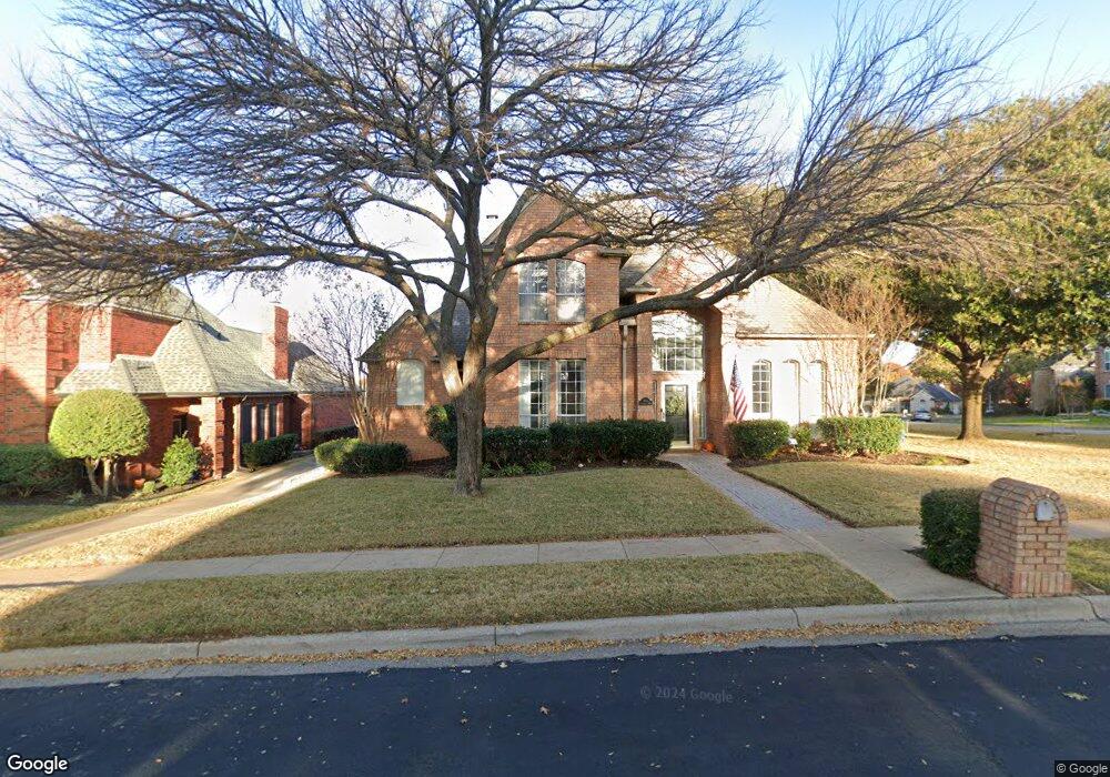 300 Springhill Dr, Hurst, TX 76054 - photo 1