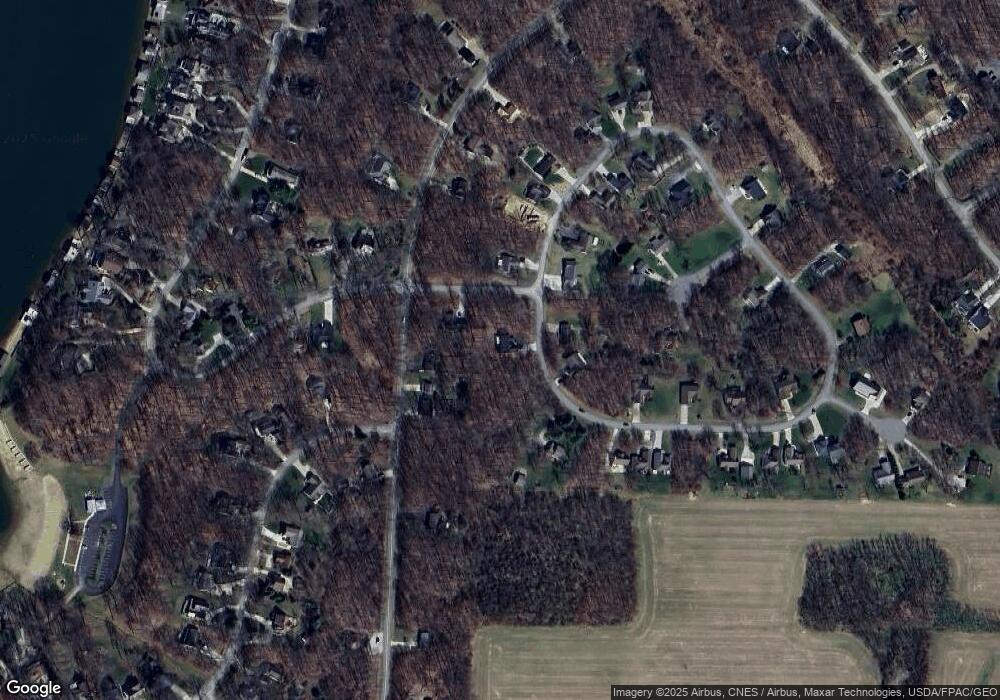 705 Royal Cir, Howard, OH 43028 - photo 1