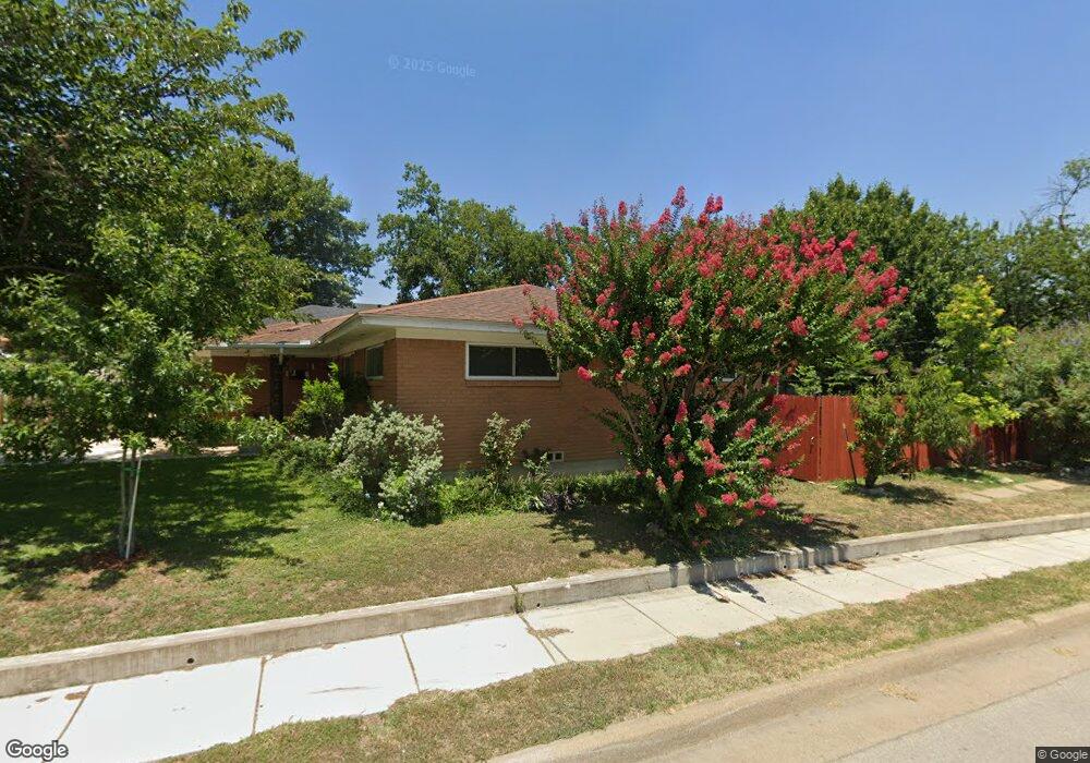 2702 NW Loraine St, Fort Worth, TX 76106 - photo 1
