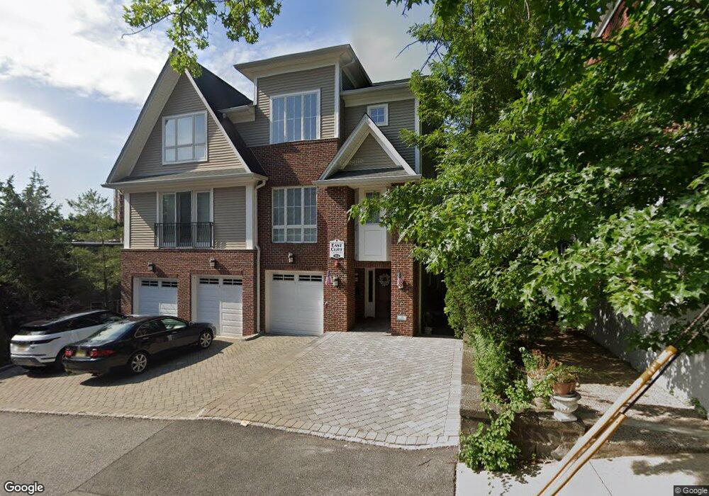 184 Main St unit 3, Cliffside Park, NJ 07010 - photo 1