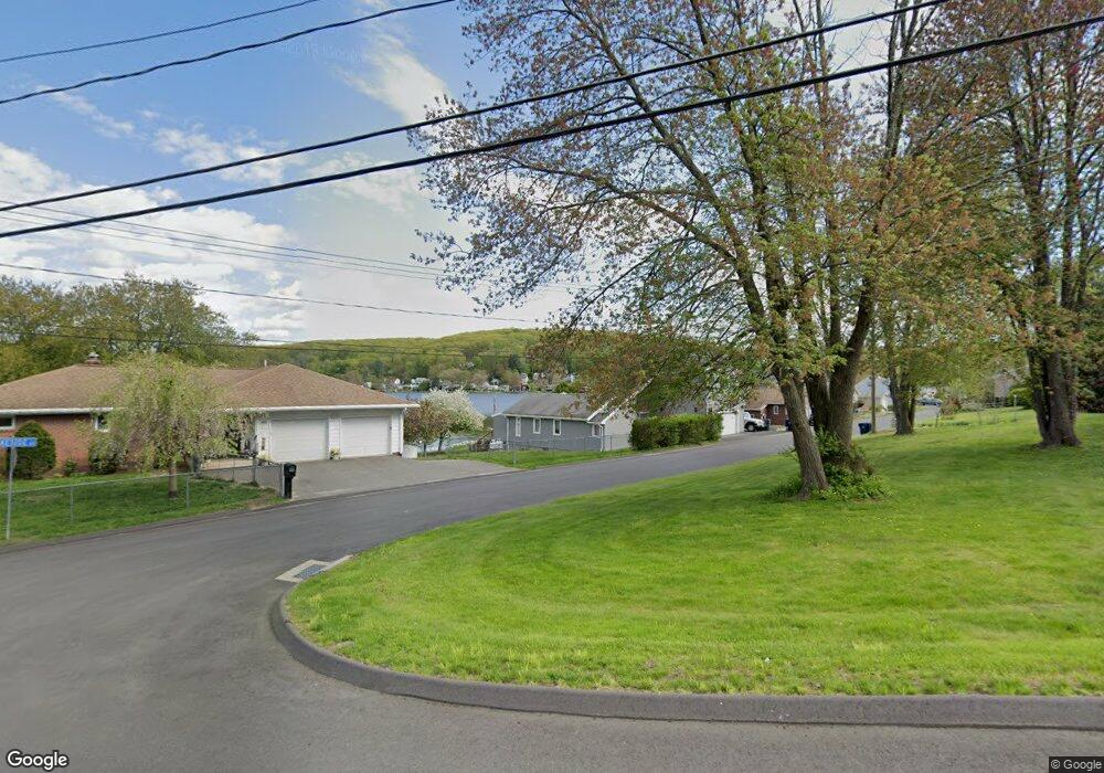 72 Lakeside Dr, Plymouth, CT 06782 - photo 1