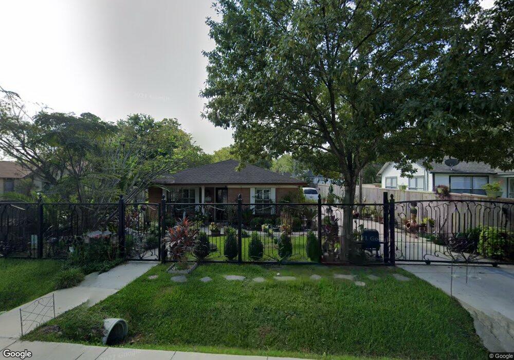 1218 Apache St, Houston, TX 77022 - photo 1