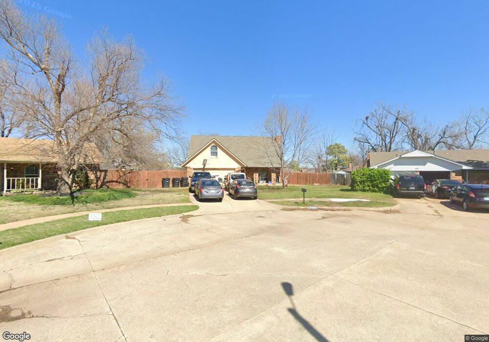 1113 NE 6th St, Moore, OK 73160 - photo 1