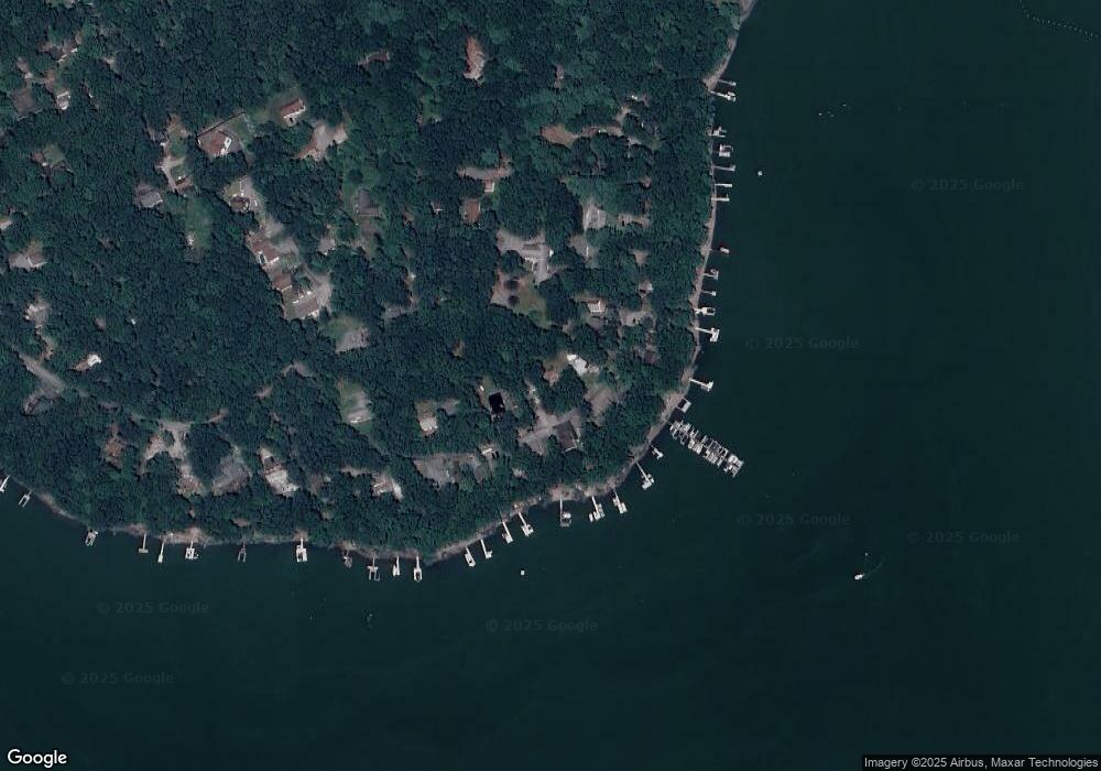 31 Lake Dr, Hawley, PA 18428 - photo 1