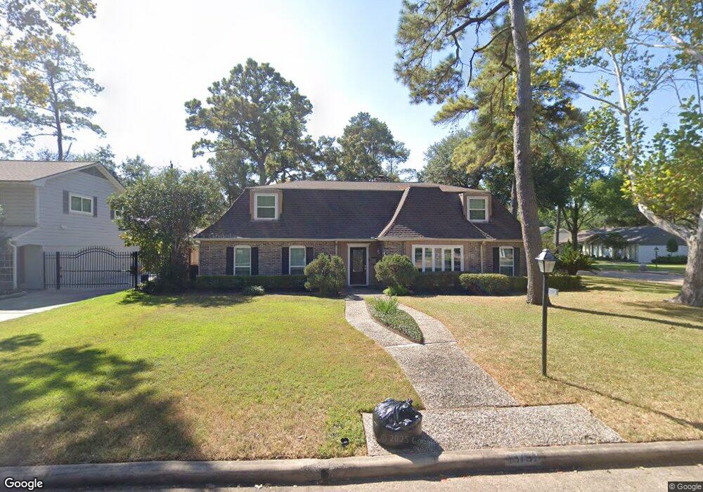 13751 Kingsride Ln, Houston, TX 77079 - photo 1