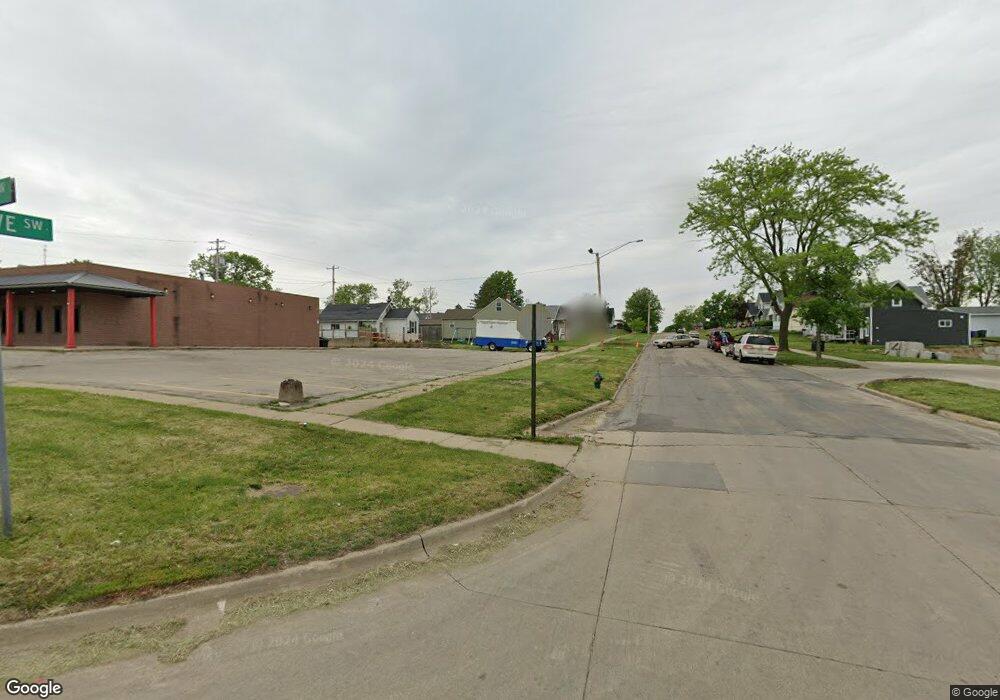 625 18th Ave SW, Cedar Rapids, IA 52404 - photo 1