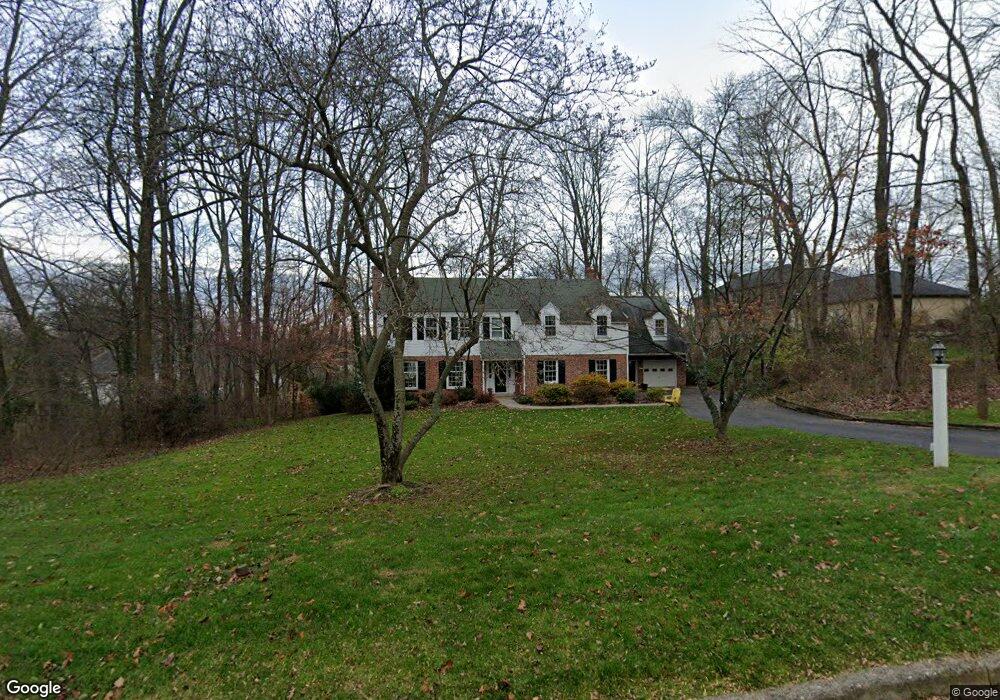 569 Canterbury Ln, Berwyn, PA 19312 - photo 1