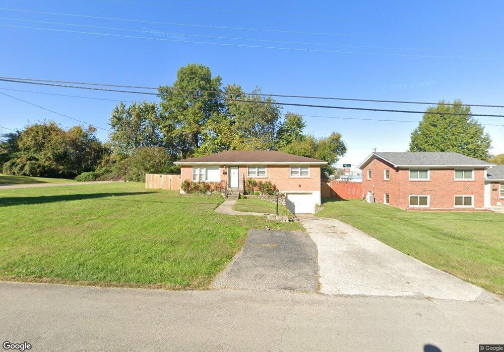 7704 Donegal Dr, Louisville, KY 40219 - photo 1