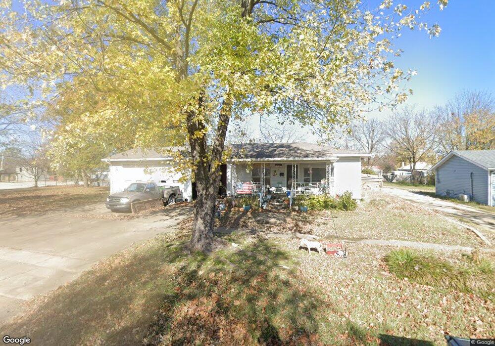1008 W Moore St, Henryetta, OK 74437 - photo 1