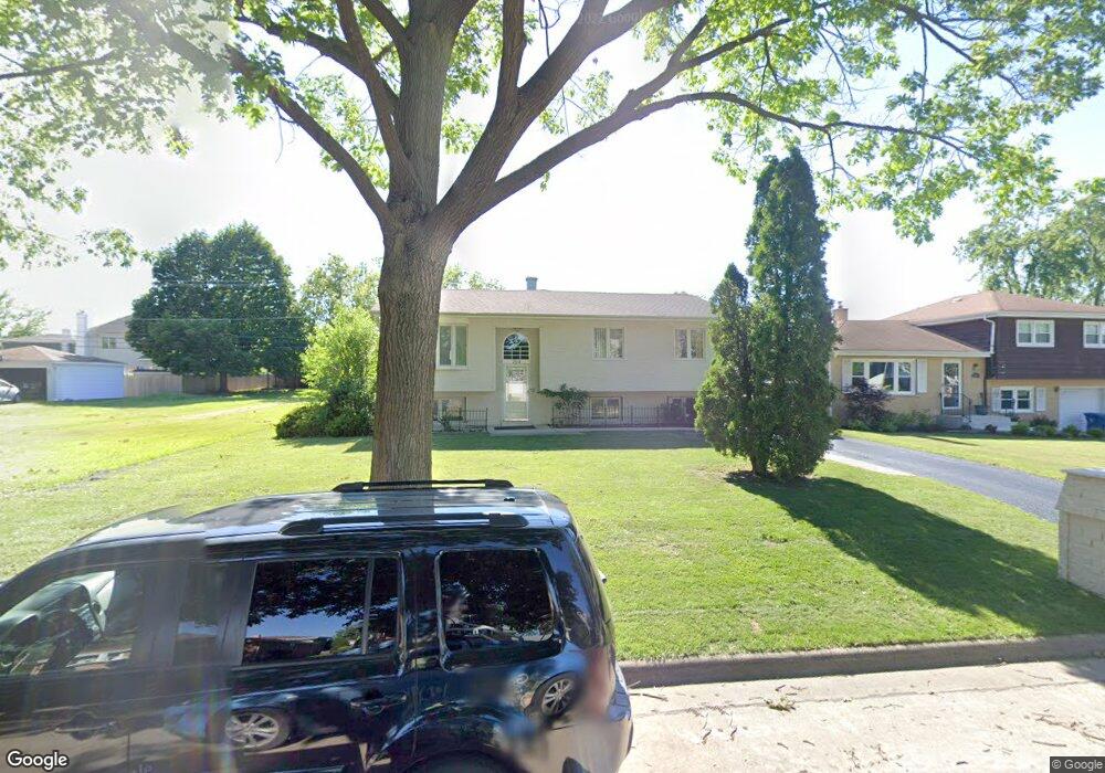 754 N Kenilworth Ave, Elmhurst, IL 60126 - photo 1