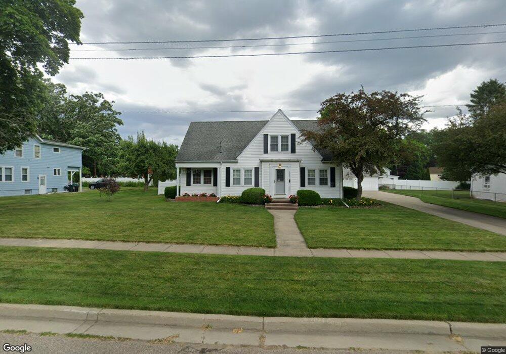 1330 N Water St, Owosso, MI 48867 - photo 1