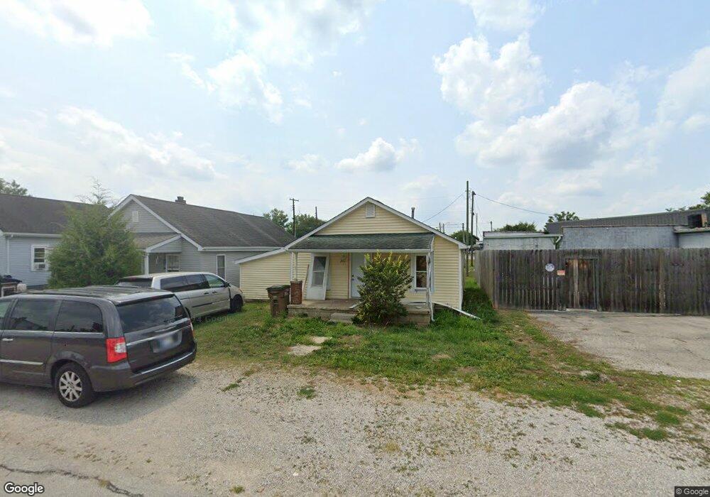 242 Mcshane St, Columbus, IN 47201 - photo 1