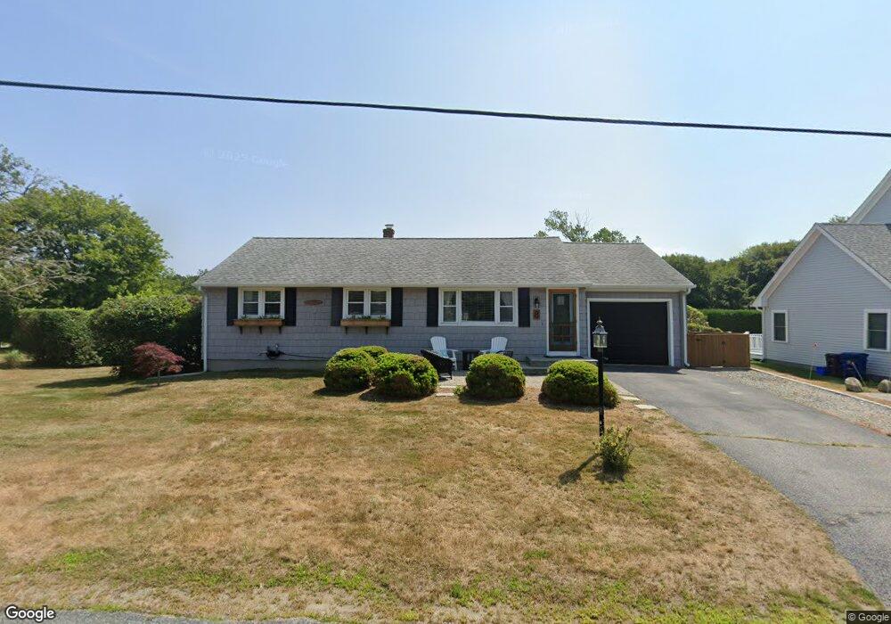 8 Major Clethe Runway, Narragansett, RI 02882 - photo 1