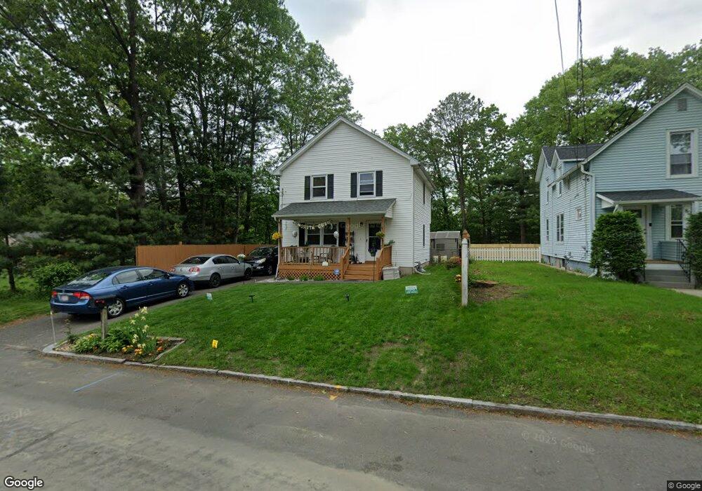 76 Brickett St, Springfield, MA 01119 - photo 1