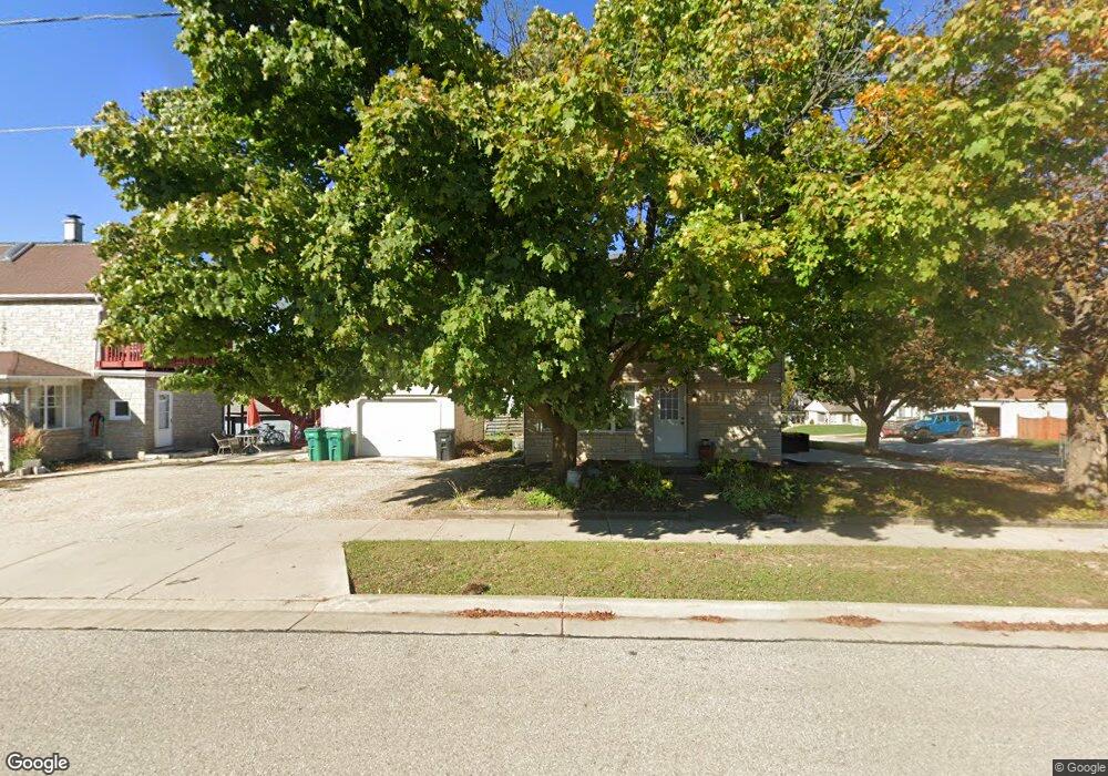 N90W16962 Pershing Ave, Menomonee Falls, WI 53051 - photo 1