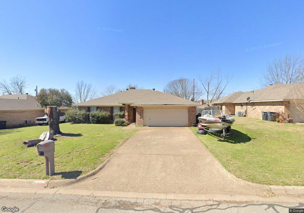 1216 Stonelake Dr, Cleburne, TX 76033 - photo 1