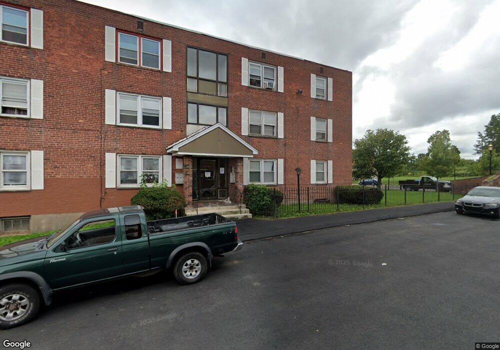 946 Wethersfield Ave unit 4, Hartford, CT 06114 - photo 1