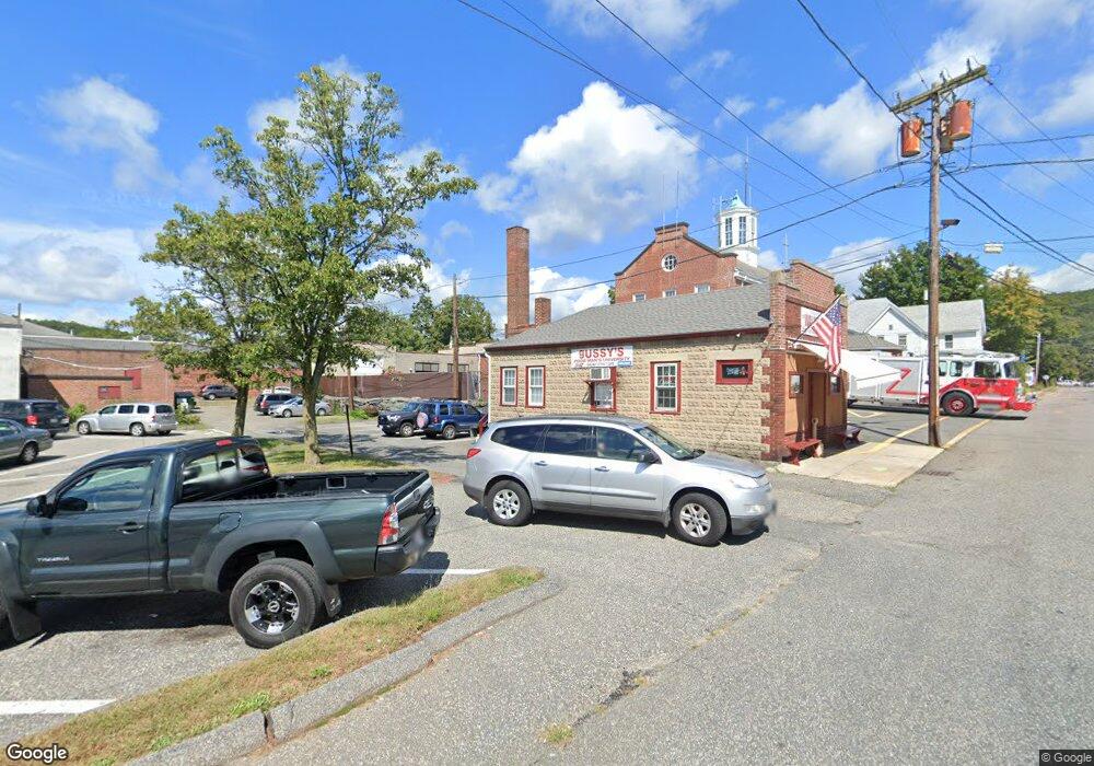 8 Walnut St, Palmer, MA 01069 - photo 1