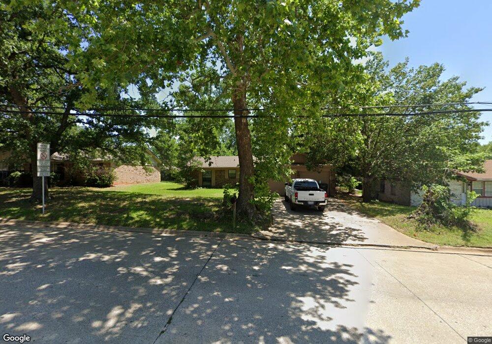 2806 W Crawford St, Denison, TX 75020 - photo 1