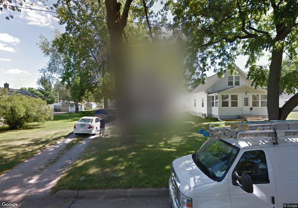 1231 18th Ave SW, Cedar Rapids, IA 52404 - photo 1