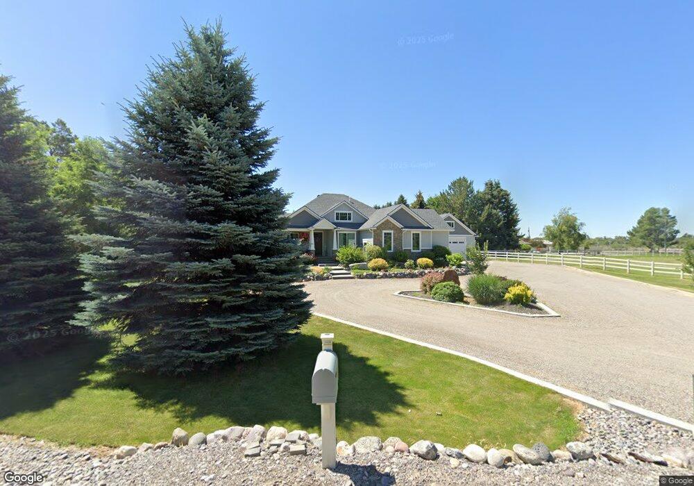 563 W 75 S, Blackfoot, ID 83221 - photo 1