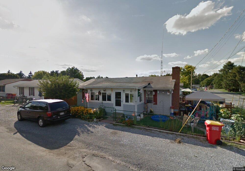 300 W 5th Ave, Ranson, WV 25438 - photo 1