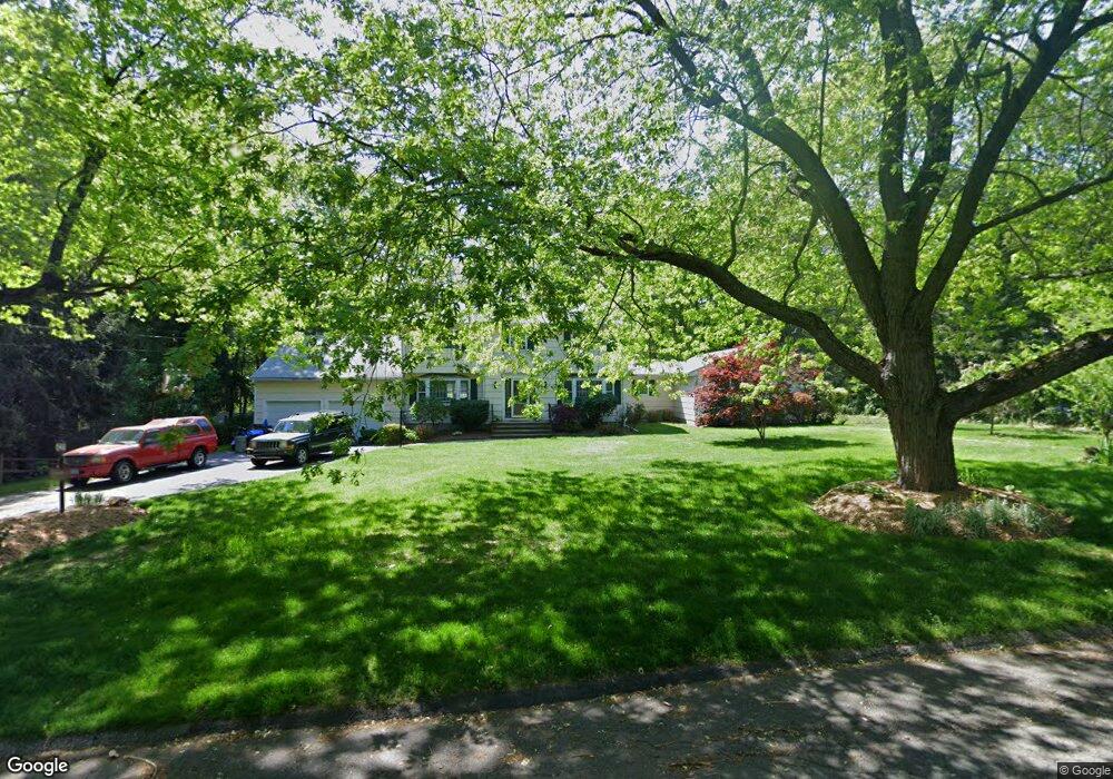 55 Gatehouse Rd, Trumbull, CT 06611 - photo 1