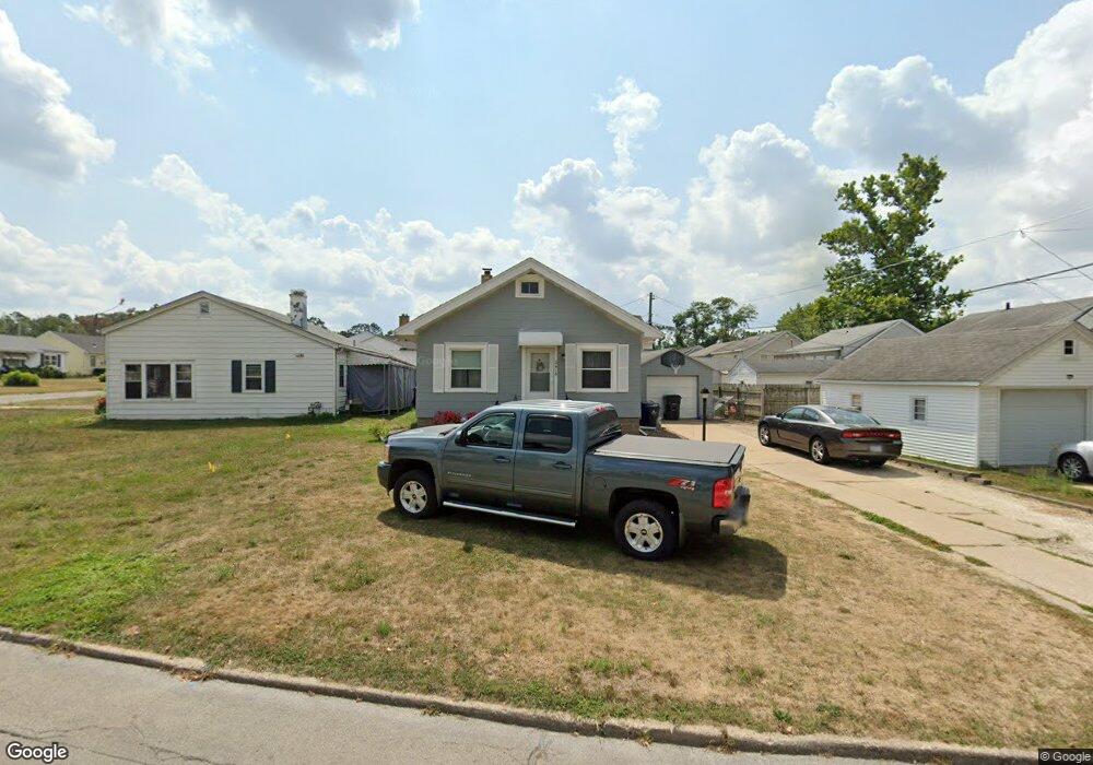 2415 11th Ave SE, Cedar Rapids, IA 52403 - photo 1