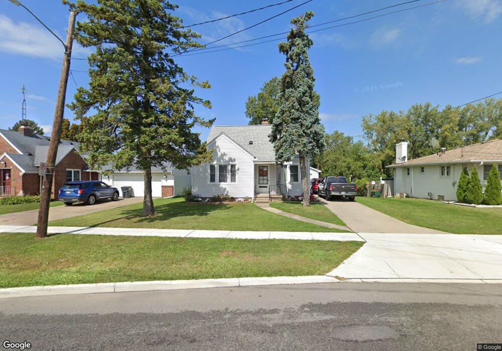 2239 Ottawa River Rd, Toledo, OH 43611 - photo 1