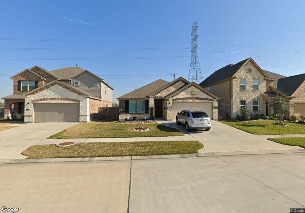 372 Kendall Crest Dr, Alvin, TX 77511 - photo 1