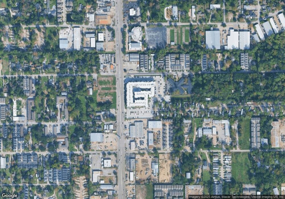 4840 N Shepherd Dr unit C1 1113, Houston, TX 77018 - photo 1