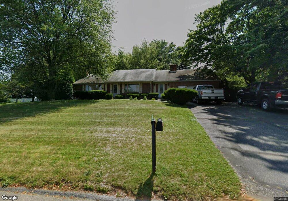 445 Hahn Rd, Nazareth, PA 18064 - photo 1