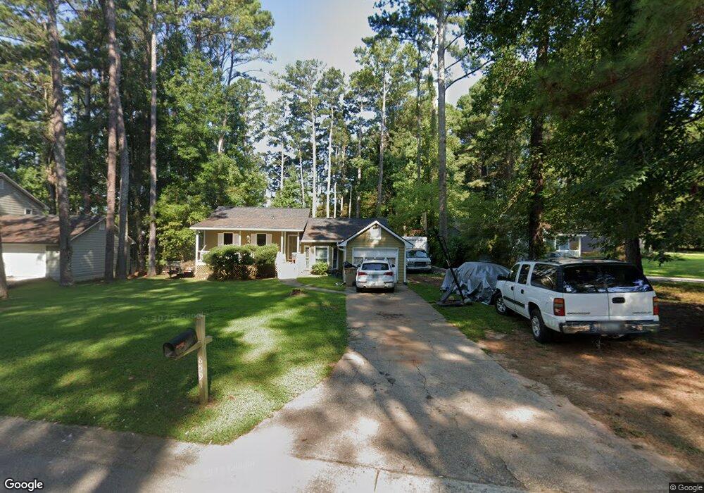 8591 Forest Pointe Dr unit 1, Jonesboro, GA 30238 - photo 1