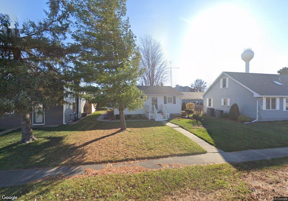 109 E 1st St, Cedar Point, IL 61354 - photo 1