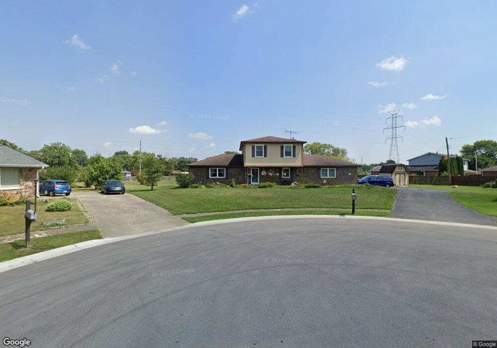 4735 E Mission Ct, Columbus, IN 47203 - photo 1