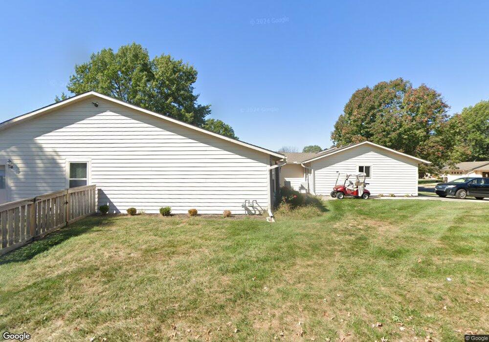 1305 W Jenkins Blvd, Raymore, MO 64083 - photo 1