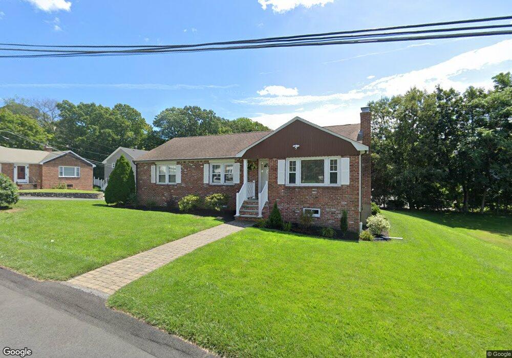 5 Innitou Rd unit 1, Woburn, MA 01801 - photo 1