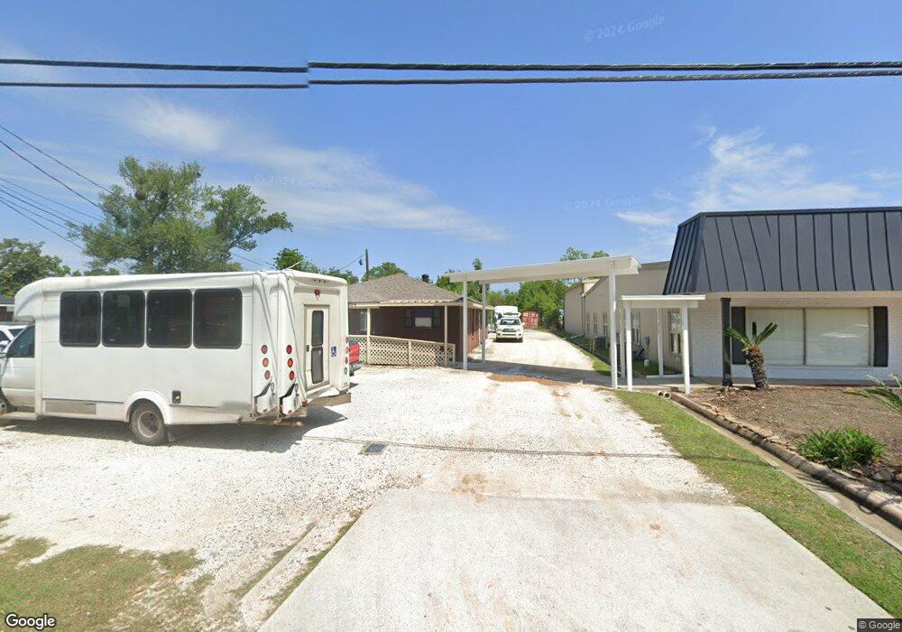 304 W McNeese St, Lake Charles, LA 70605 - photo 1