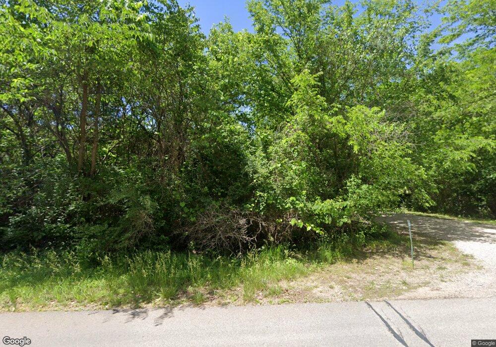 1621 SW Hodges Rd, Topeka, KS 66615 - photo 1