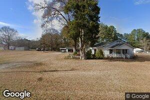 323 NE Railroad Ave, Lyons, GA 30436
