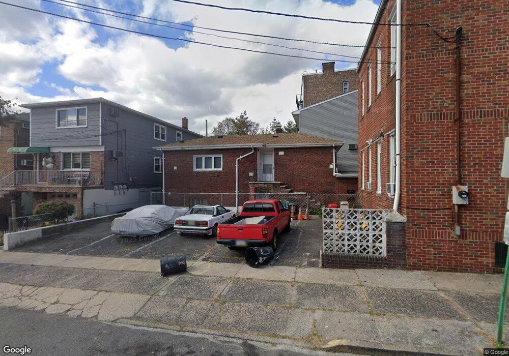 372 Walker St, Fairview, NJ 07022 - photo 1