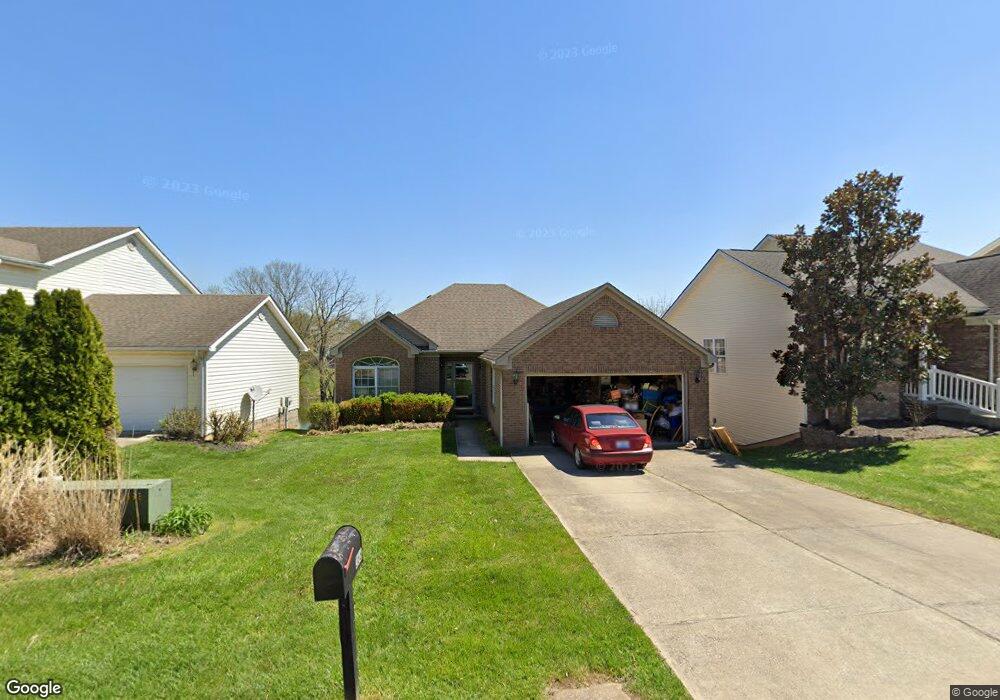 366 Village Dr, Frankfort, KY 40601 - photo 1