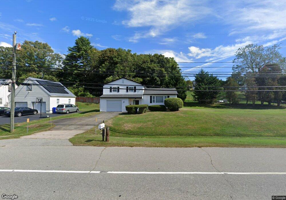 656 Groton Long Point Rd, Groton, CT 06340 - photo 1