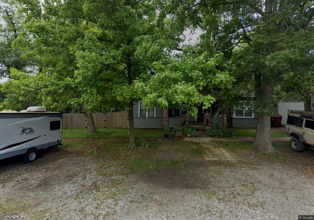 309 W Walnut St, Whitewright, TX 75491 - photo 1
