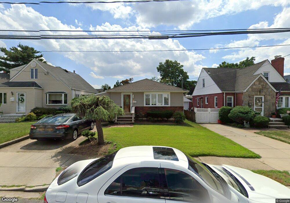 229 Marshall Ave, West Hempstead, NY 11552 - photo 1