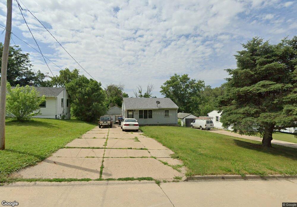1120 Mason Ave, Des Moines, IA 50315 - photo 1