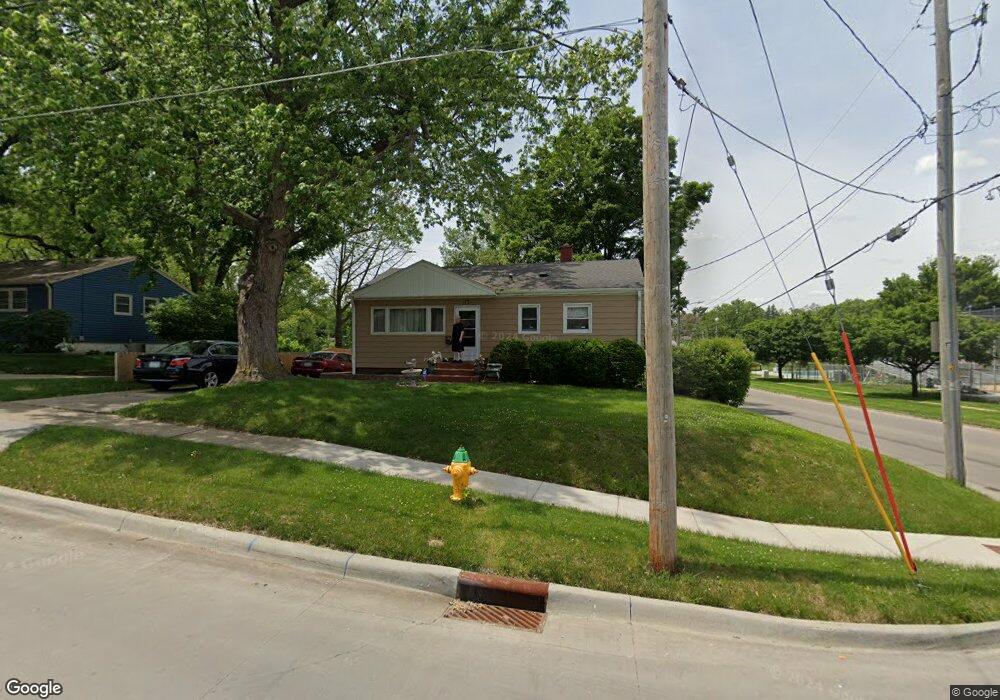 3936 49th St, Des Moines, IA 50310 - photo 1