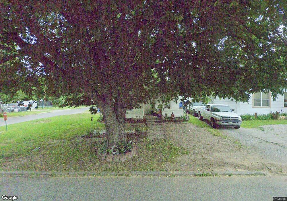 1022 A St NE, Ardmore, OK 73401 - photo 1